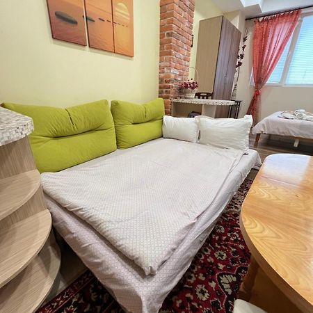 Barcelona Colorful Central Studio W Green Backyard Sofia Exterior foto